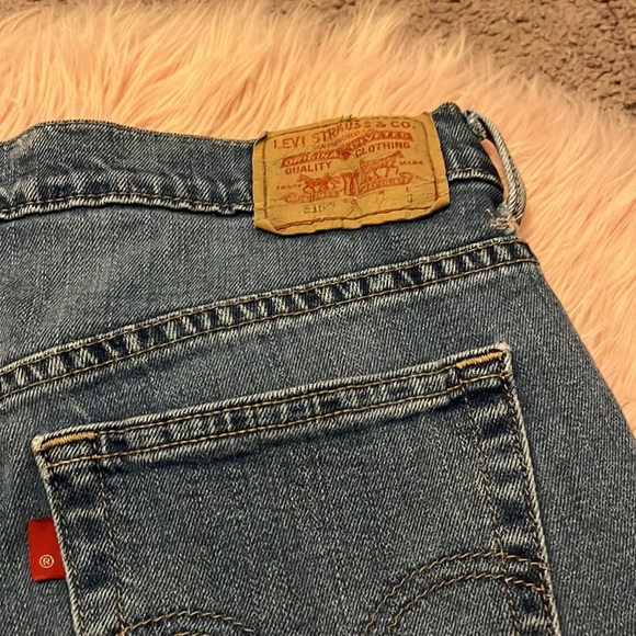 Vintage Levi’s low rise bootcut jeans - Picture 8 of 10